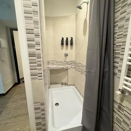 Re Di Apartamento Roma