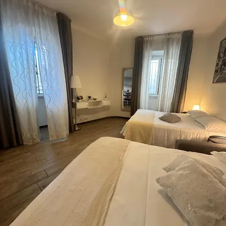 Re Di Apartamento Roma